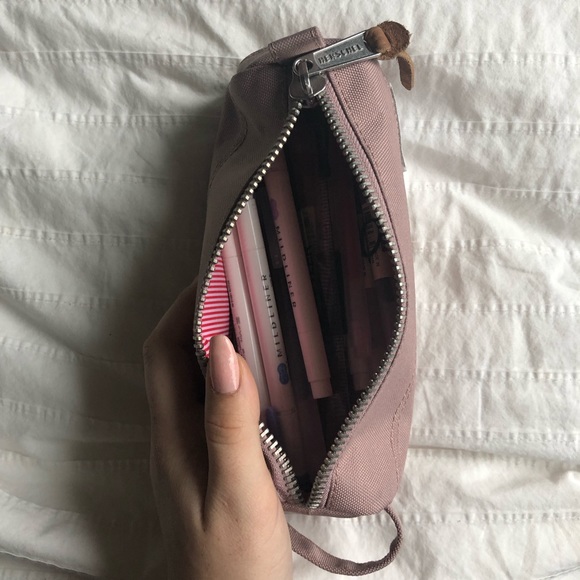 herschel settlement case ash rose